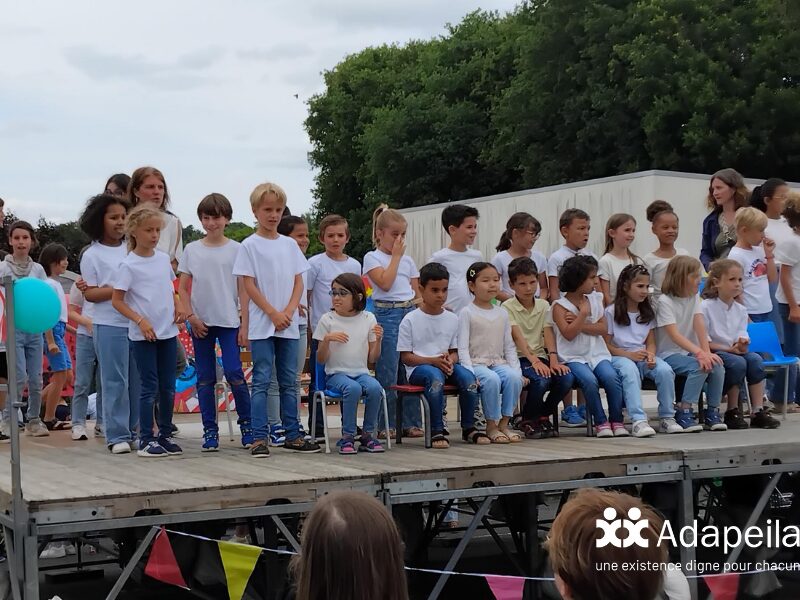 Fin d’année scolaire sous le signe de la fête, des copains et des barbes à papa ! 