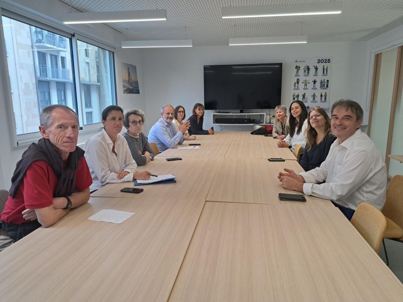 Visite de l'association Les Petites Victoires - ASAP au siège de l'Adapeila