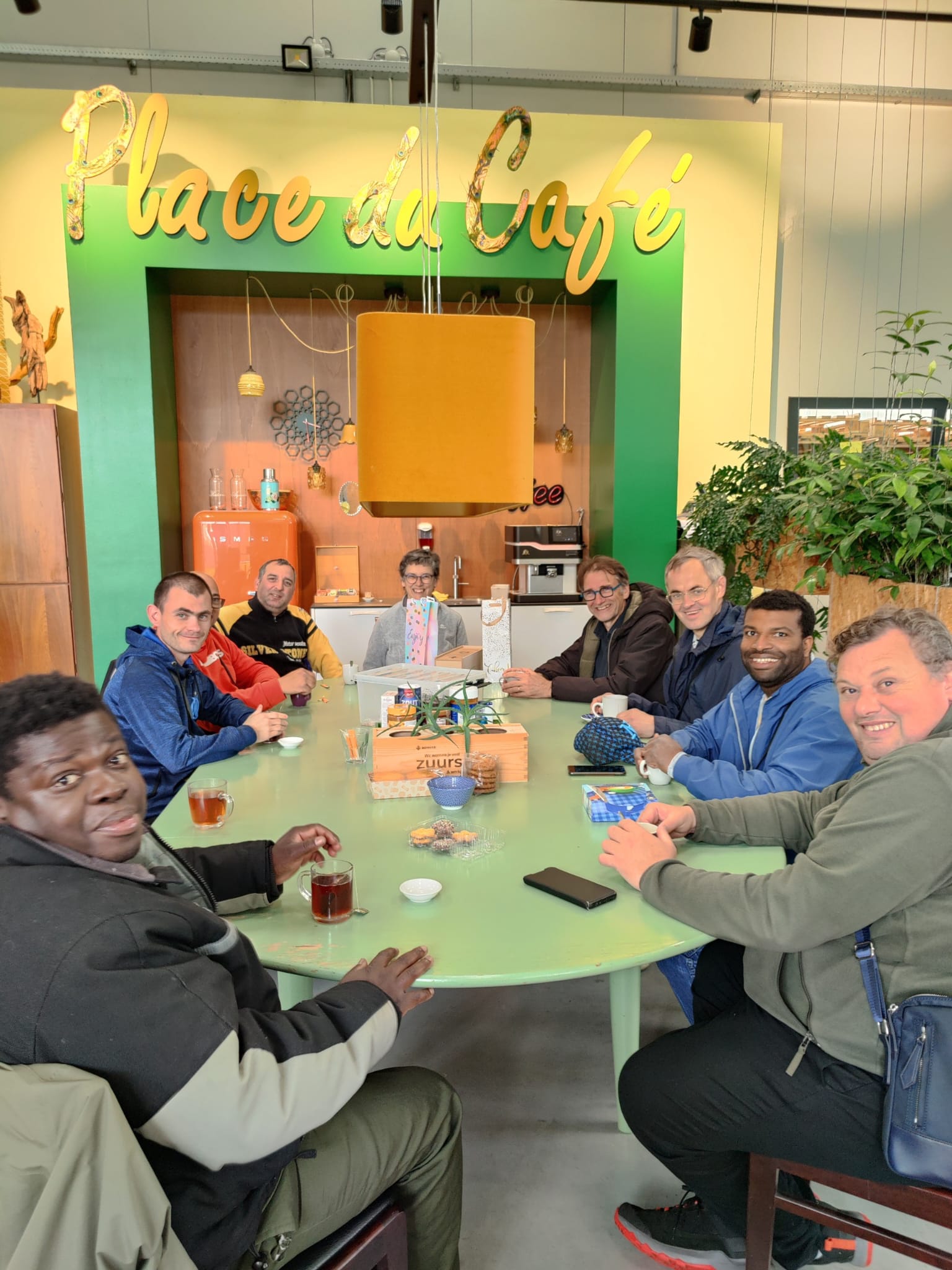 voyage erasmus plus esatco orvault pays bas cafe